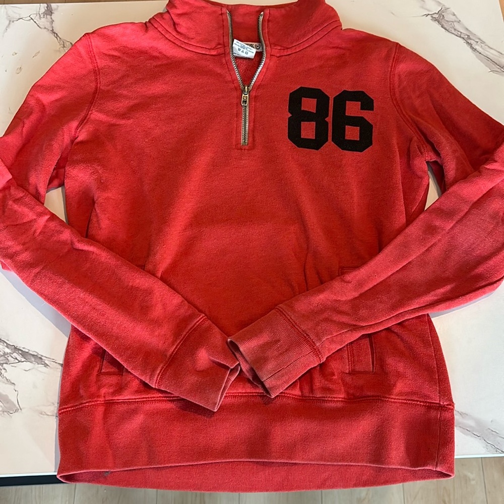 VS pink quarter zip